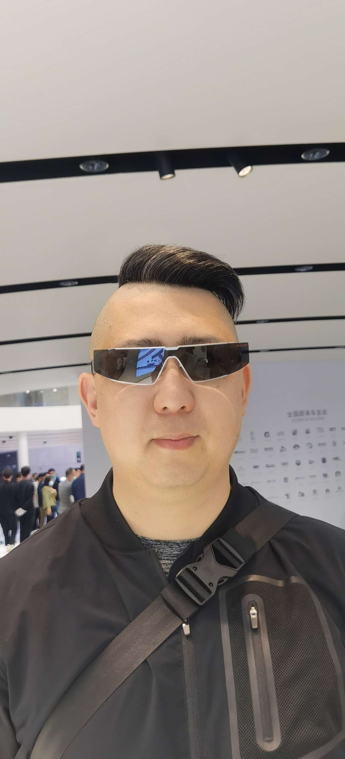 我为NIO_life里面最NB的眼镜代言_鸭脖es8怎么样-口碑精选