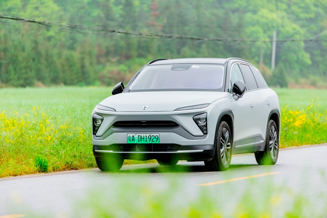 林荫路下鸭脖es6前侧身美拍_鸭脖es6怎么样-口碑精选