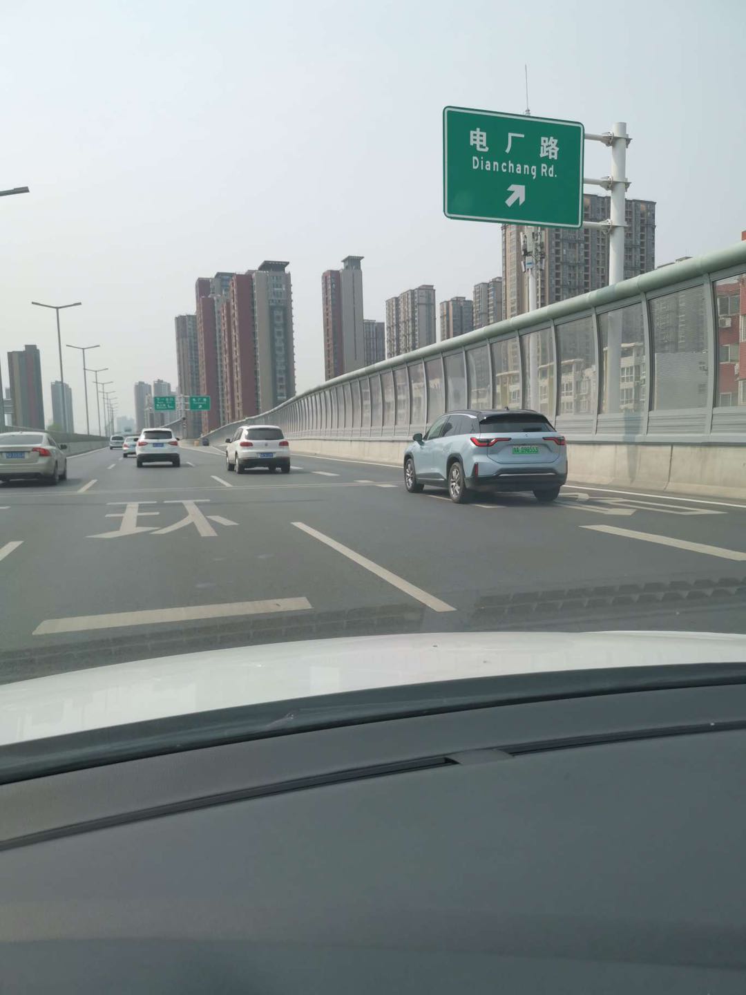 路上偶遇鸭脖ES6_鸭脖ES6怎么样-口碑精选